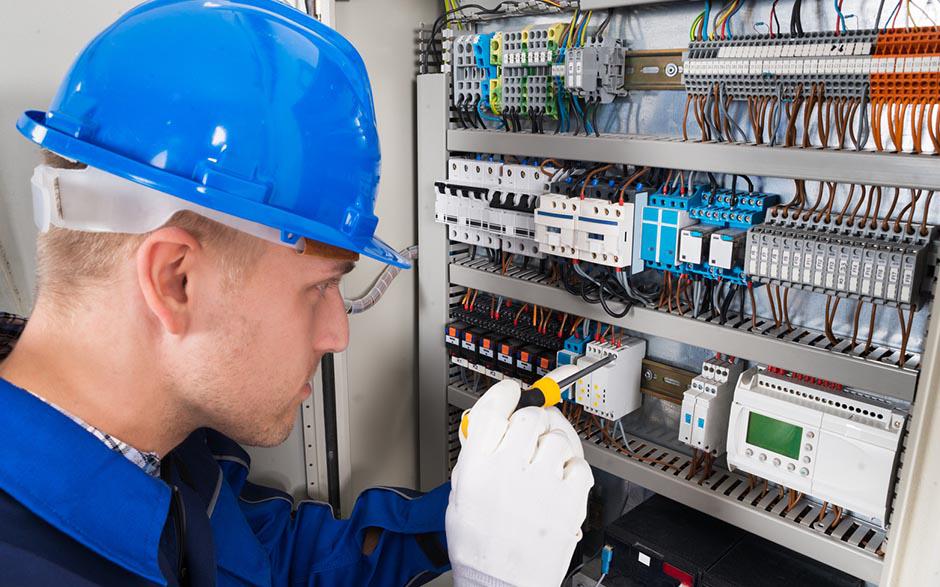 besoin d'un électricien Magny-en-Vexin
