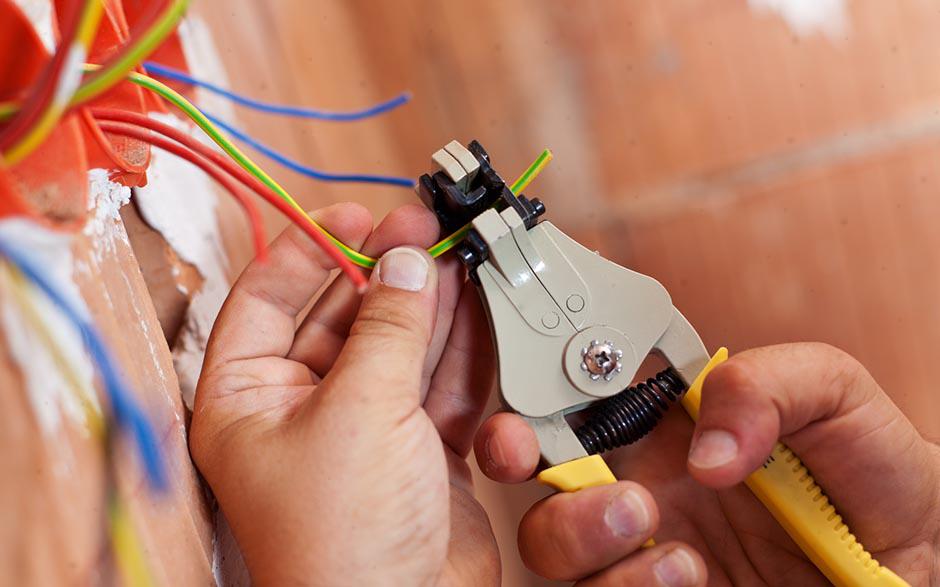 besoin d'un électricien Magny-en-Vexin